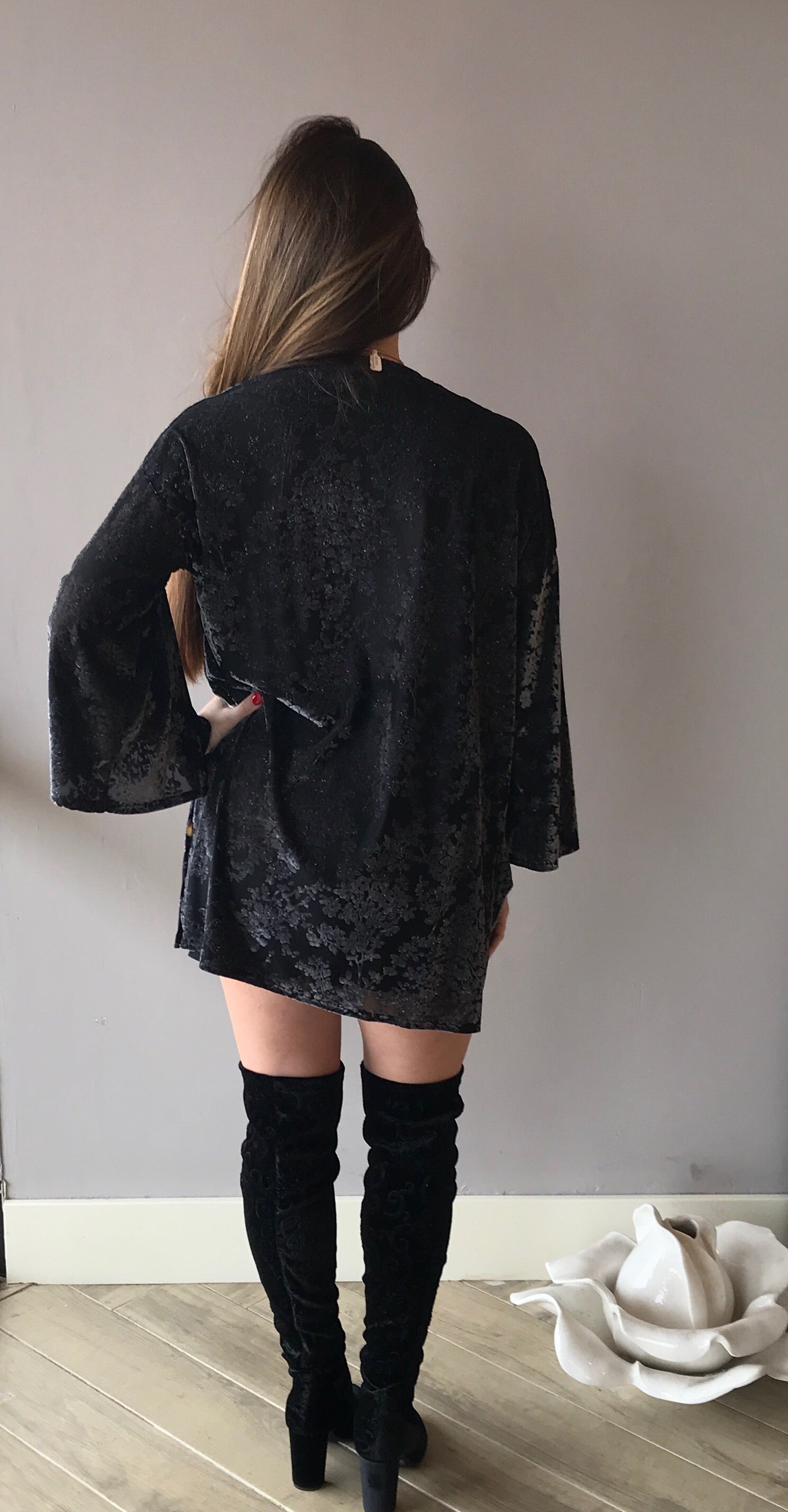 SOIRÉE Velvet Burnout Damask Sparkle Kimono Cardigan Top