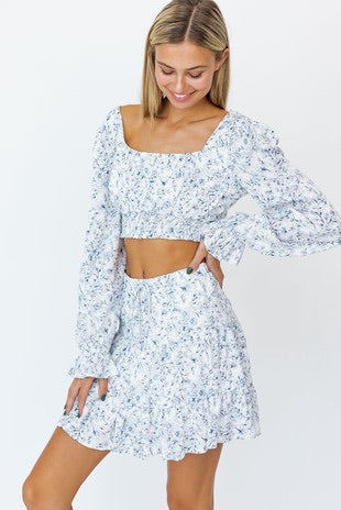 AFFAIR Floral L/S Smock Crop Top