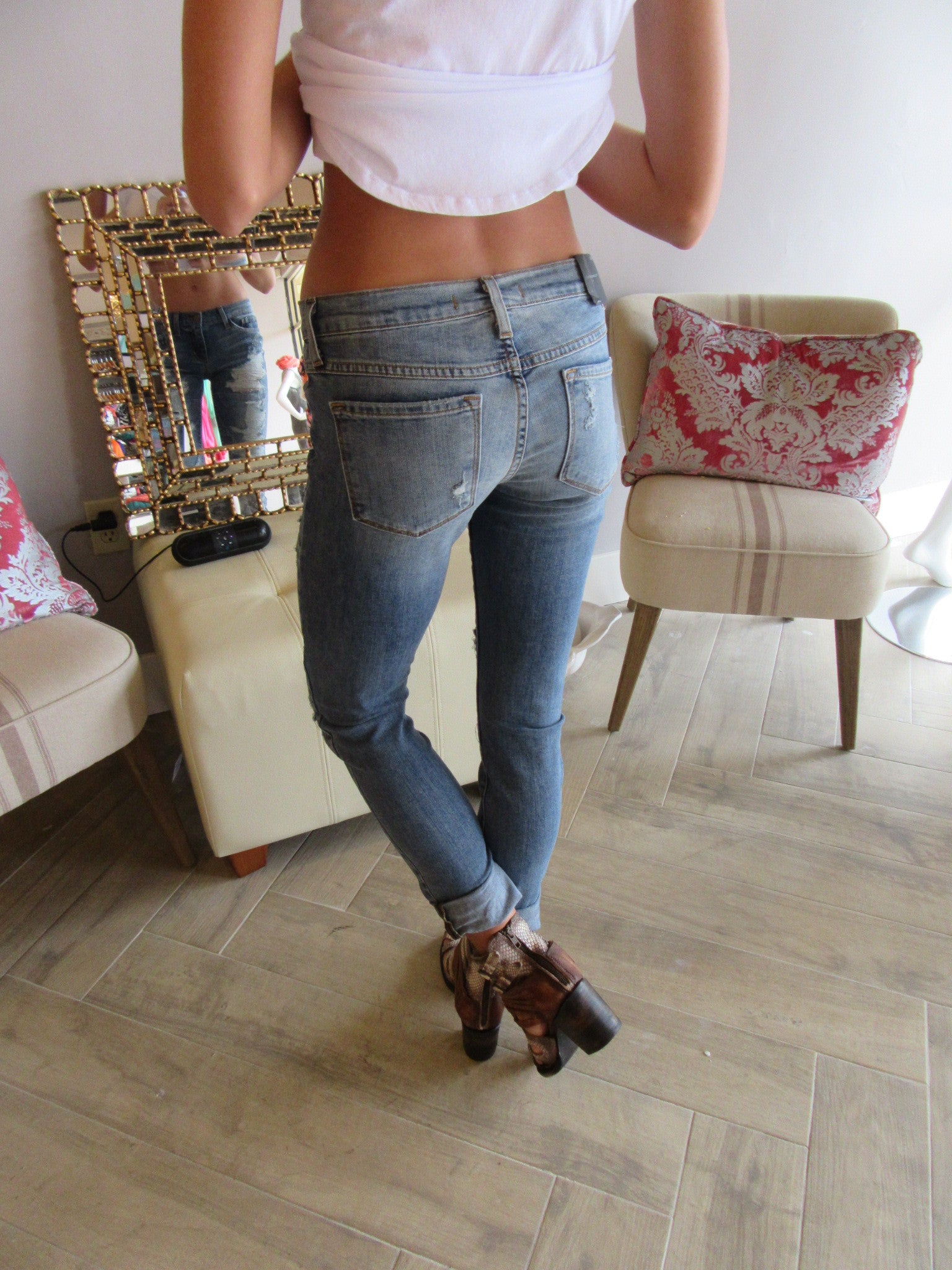 FLYING MONKEY Destroyed ALLURE BLUE Patched Slim Boyfriend Jean