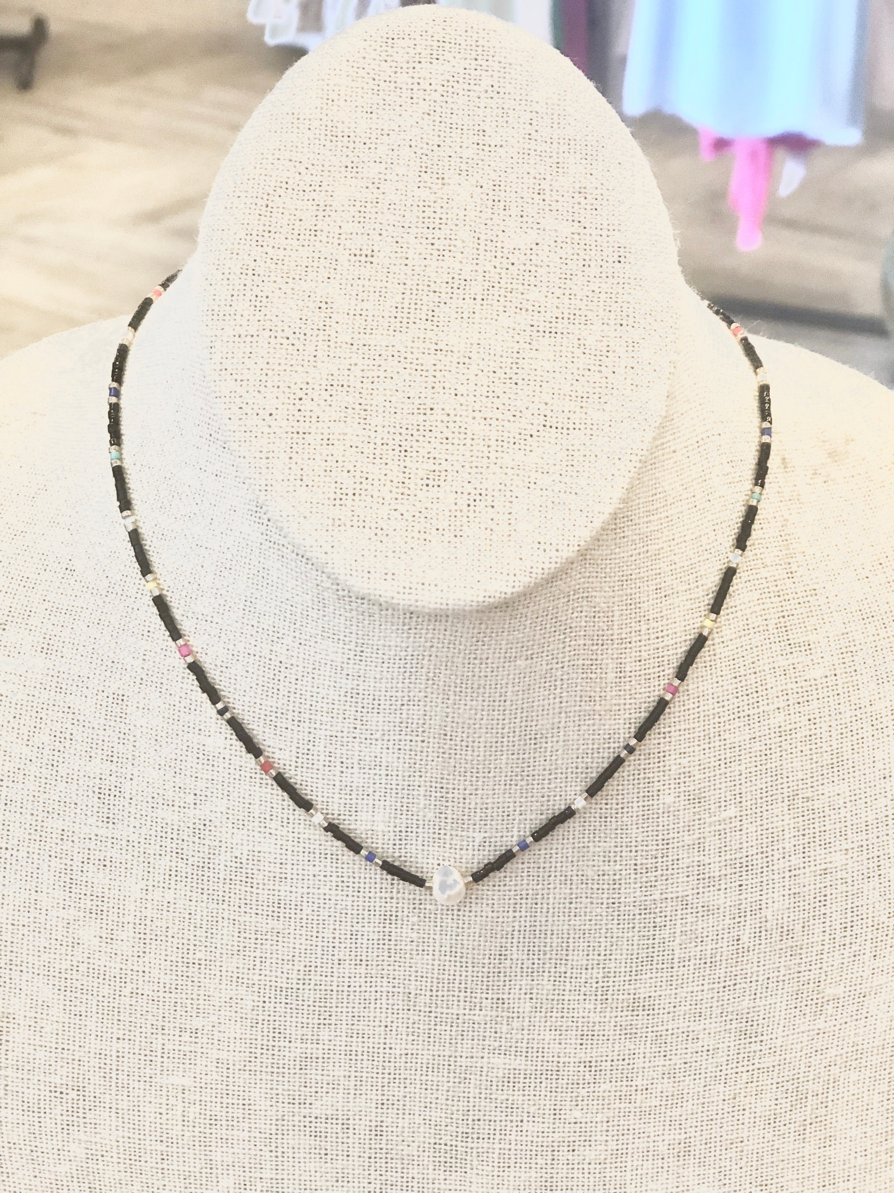 VIBES Choker Necklace