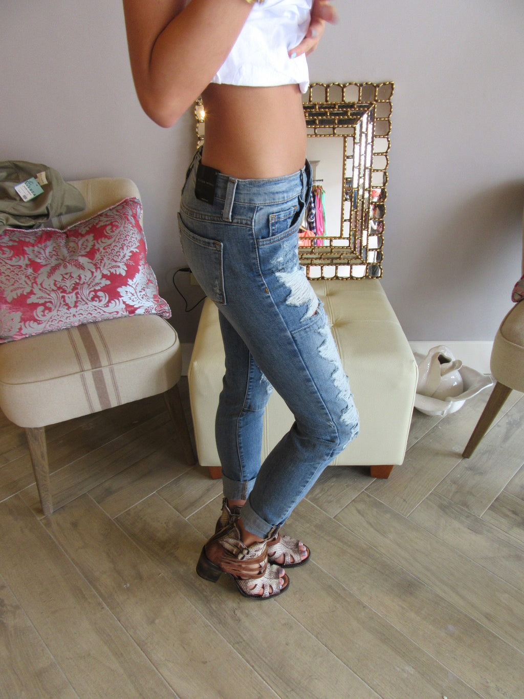 FLYING MONKEY Destroyed ALLURE BLUE Patched Slim Boyfriend Jean