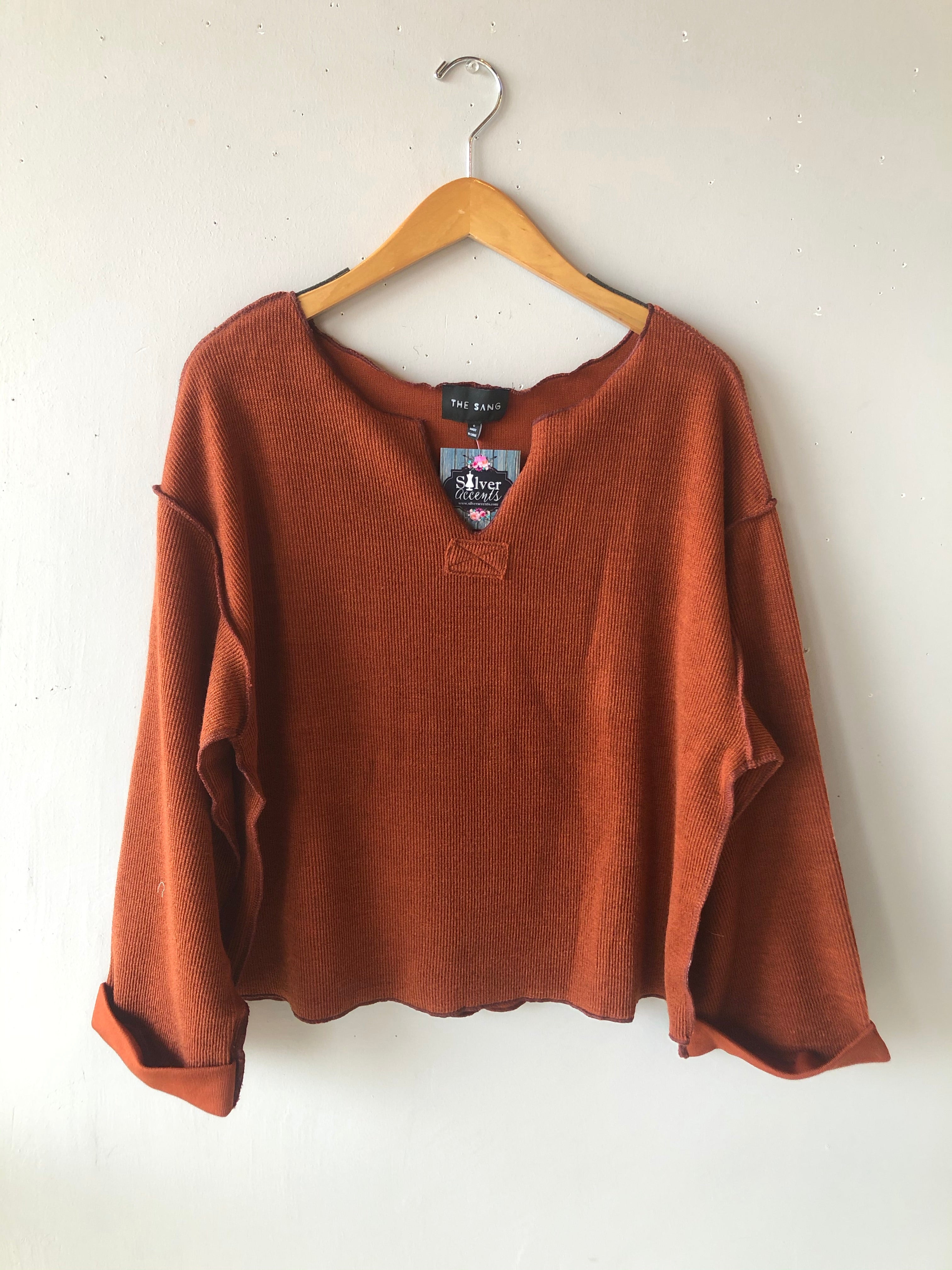 The Sang SURFACE NotchNeck WaistCrop LightWeight Sweater Top