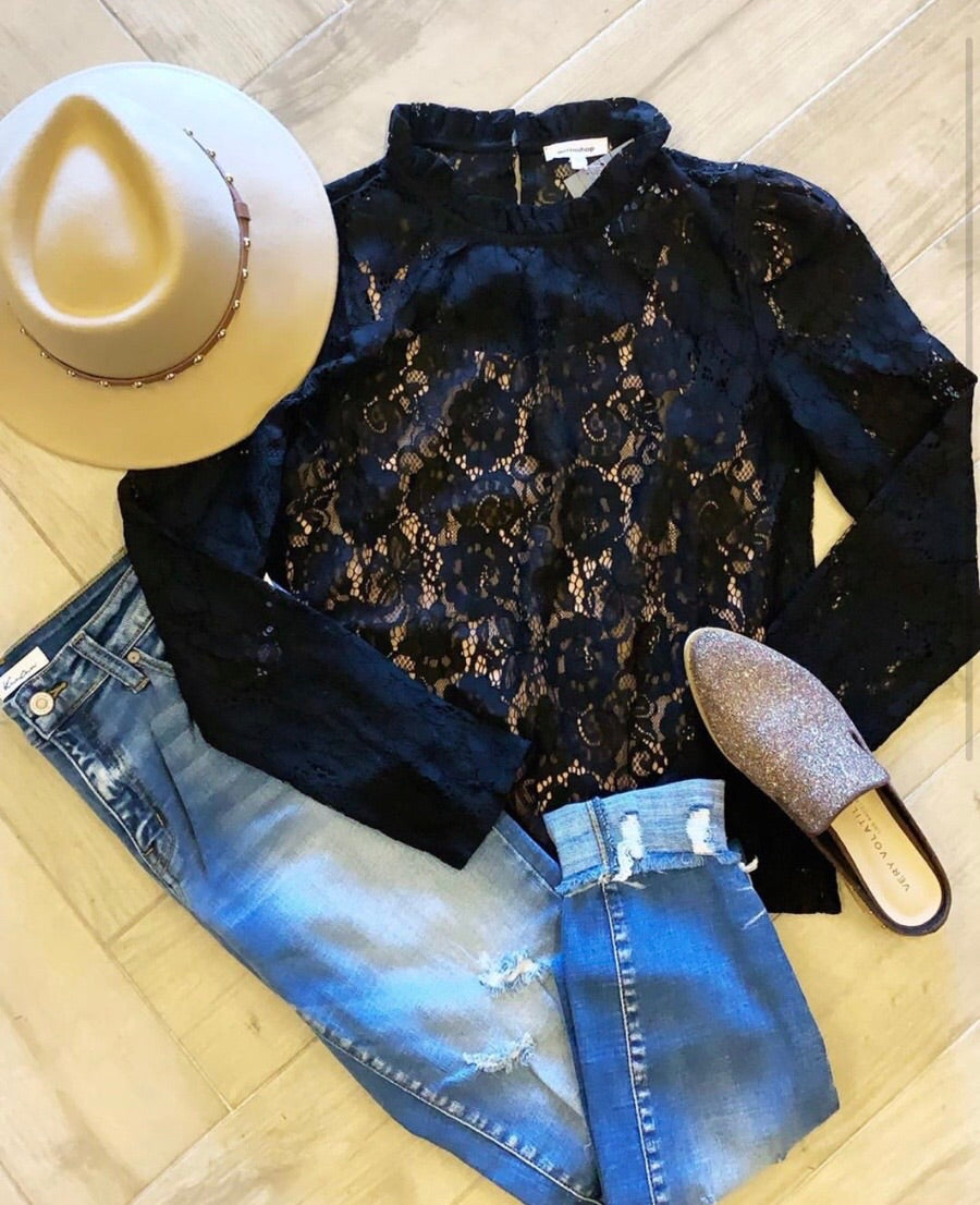 Mittoshop ARTFUL Lace Gathered MockNeck PuffSleeve Top