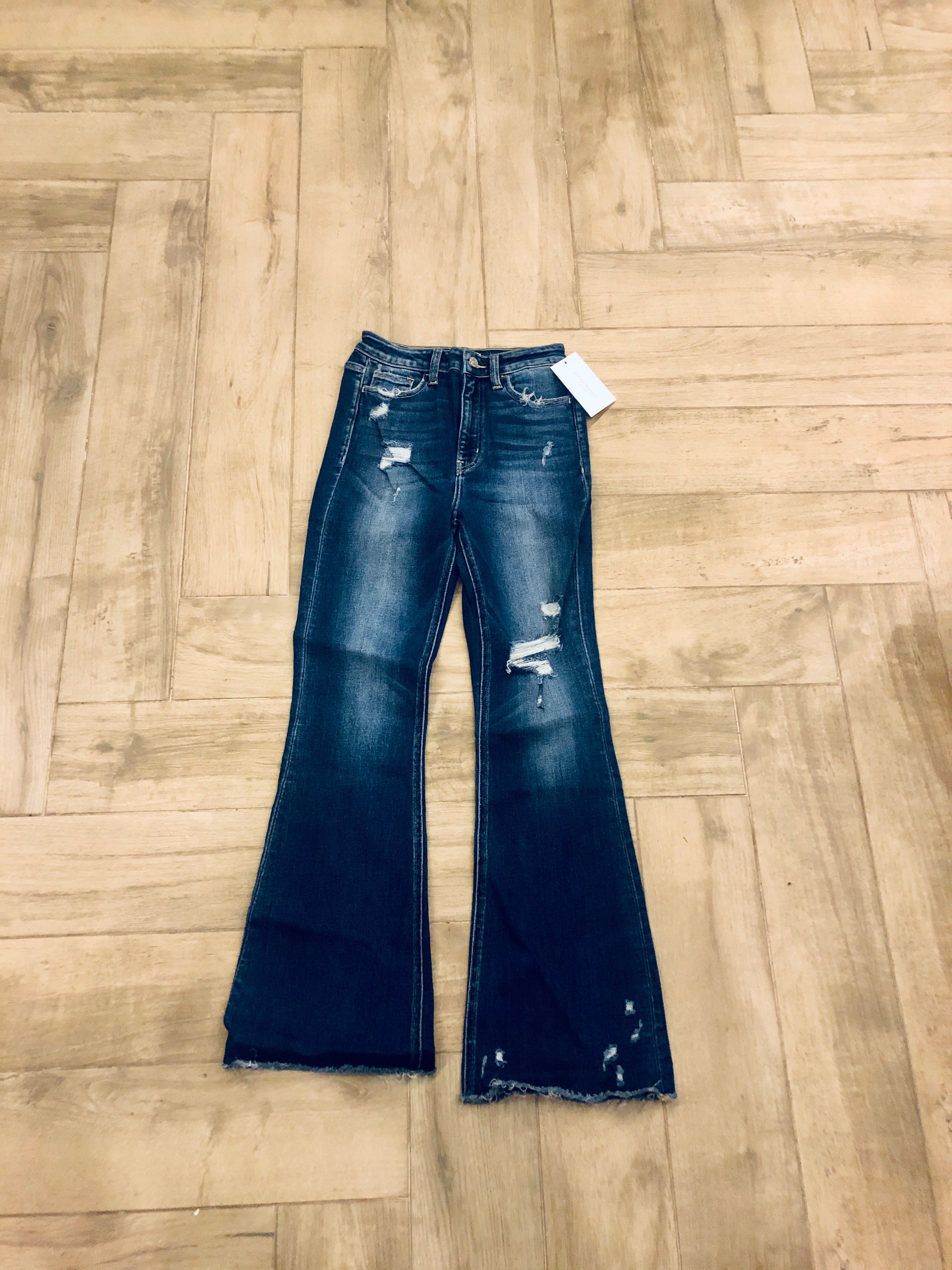 FLYING MONKEY SuperHiRise EVEREST BLUE Distressed Yoke FrayHem Flare Jean