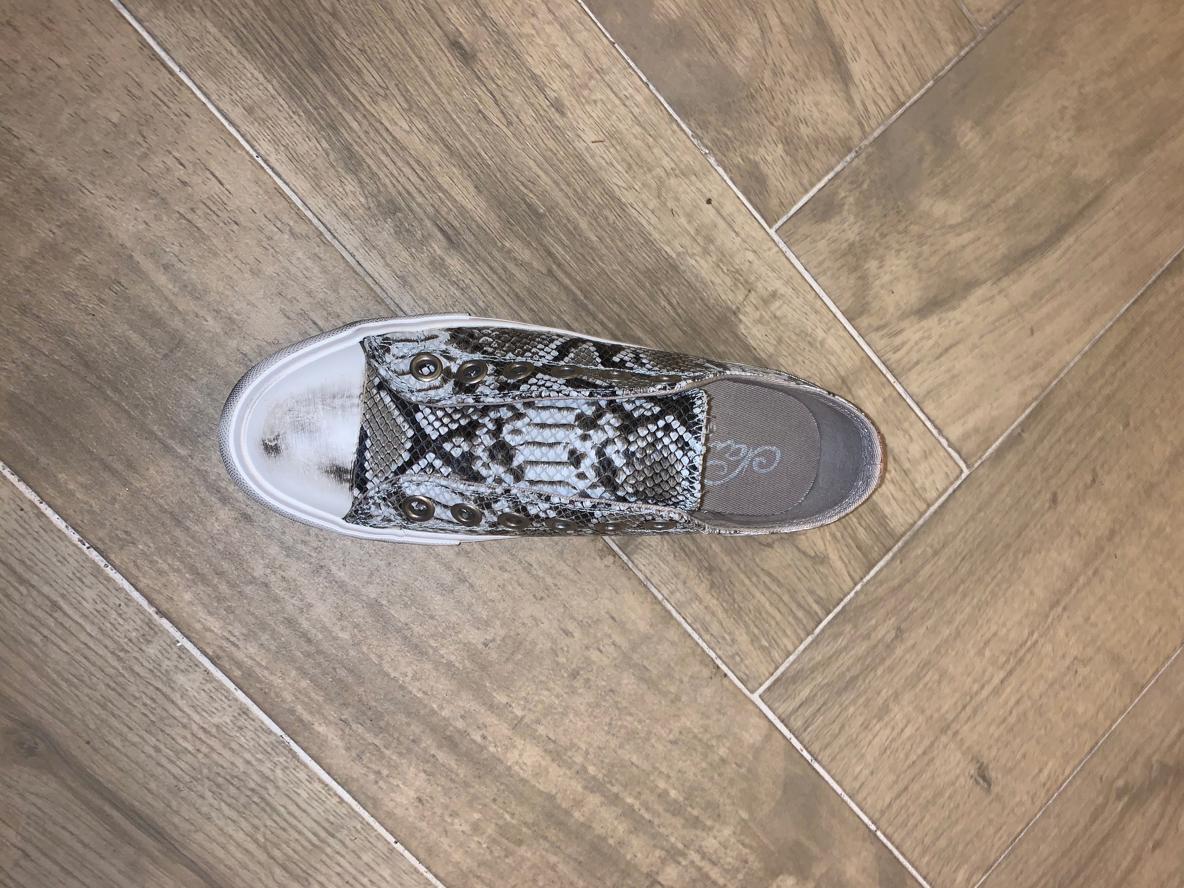 NAUGHTY MONKEY Python WILDLIFE Vintage Distressed Sneaker Shoe