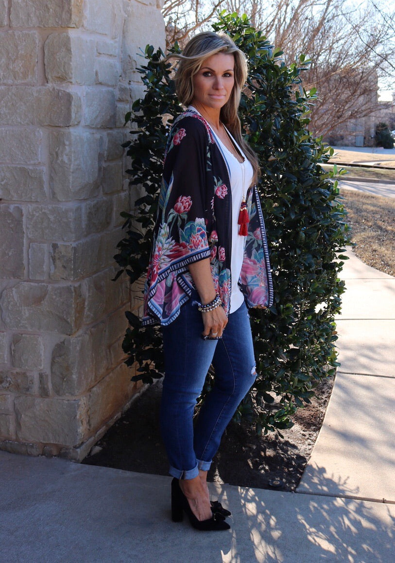PAVILLION PiecePrint Border Floral Kimono Cardigan Top