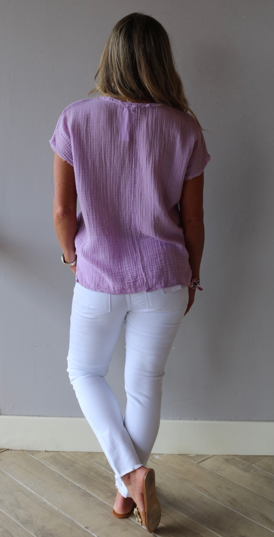 *MICHAEL STARS DoubleGauze DRAYA Hilo V-Neck Top