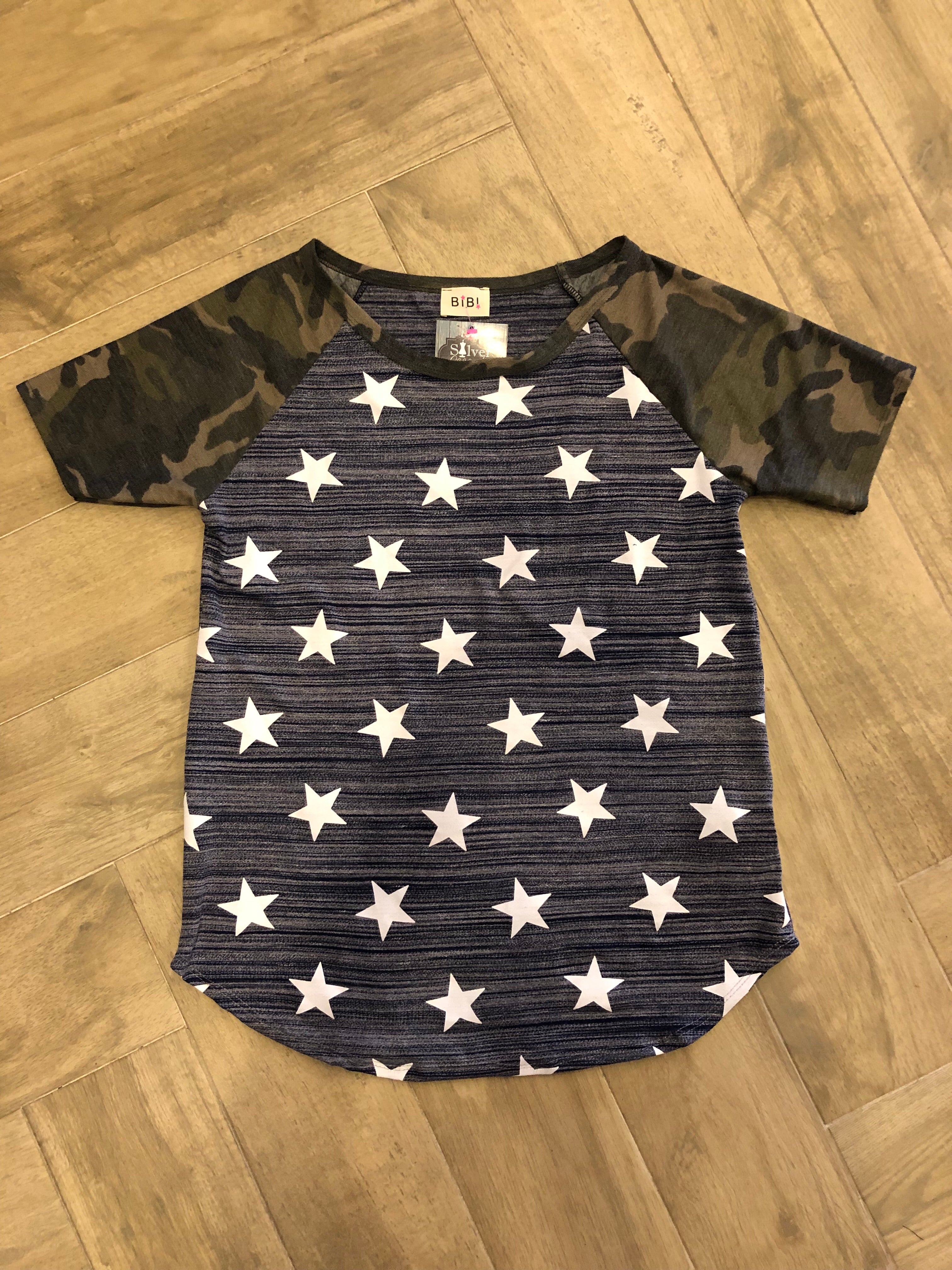LOYALTY Star Print Camo Sleeve Raglan JerseyKnit Top