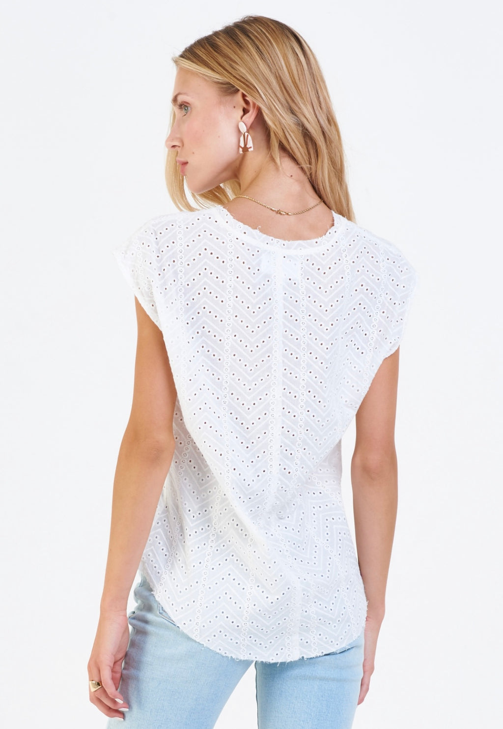 DEAR JOHN Eyelet YANIS Chevron V~Neck