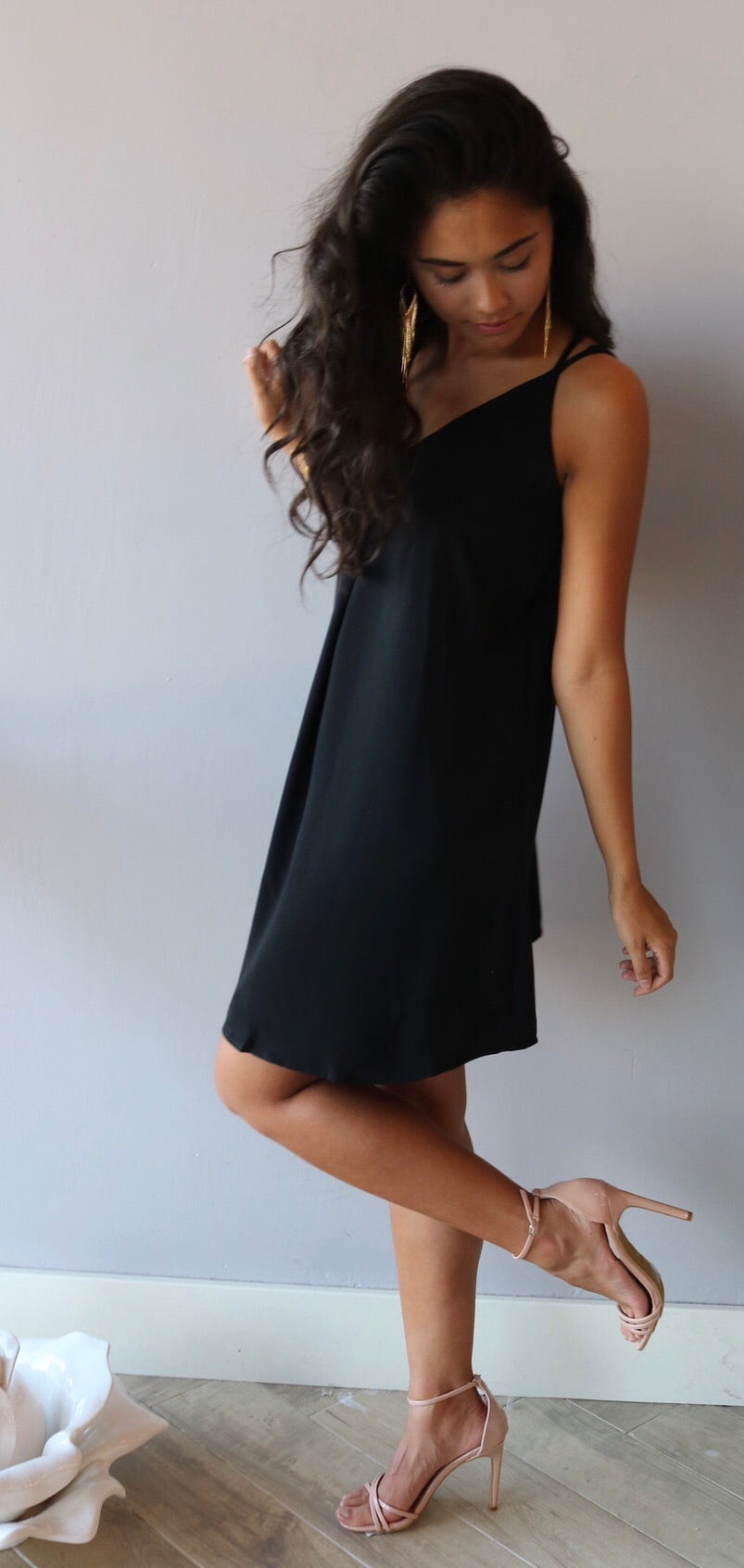 ABOVE THE CUT Lasercut Back Strappy Chiffon Shift Dress