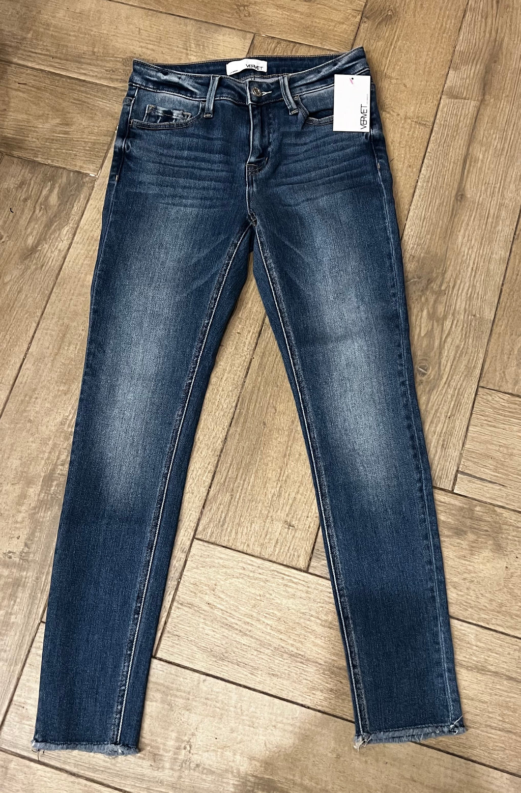VERVET Mid~Rise AMBER Straight Jeans