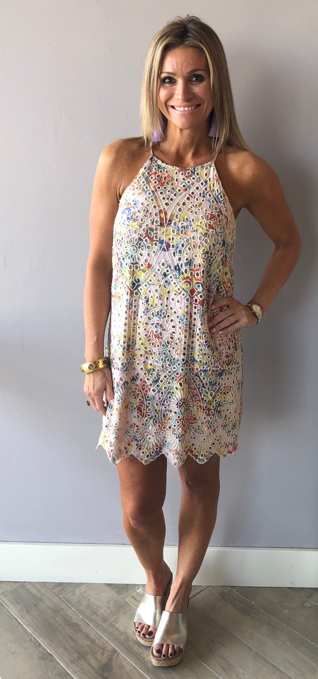 DAYLIGHT Eyelet Floral ScallopHem Shift Woven Dress