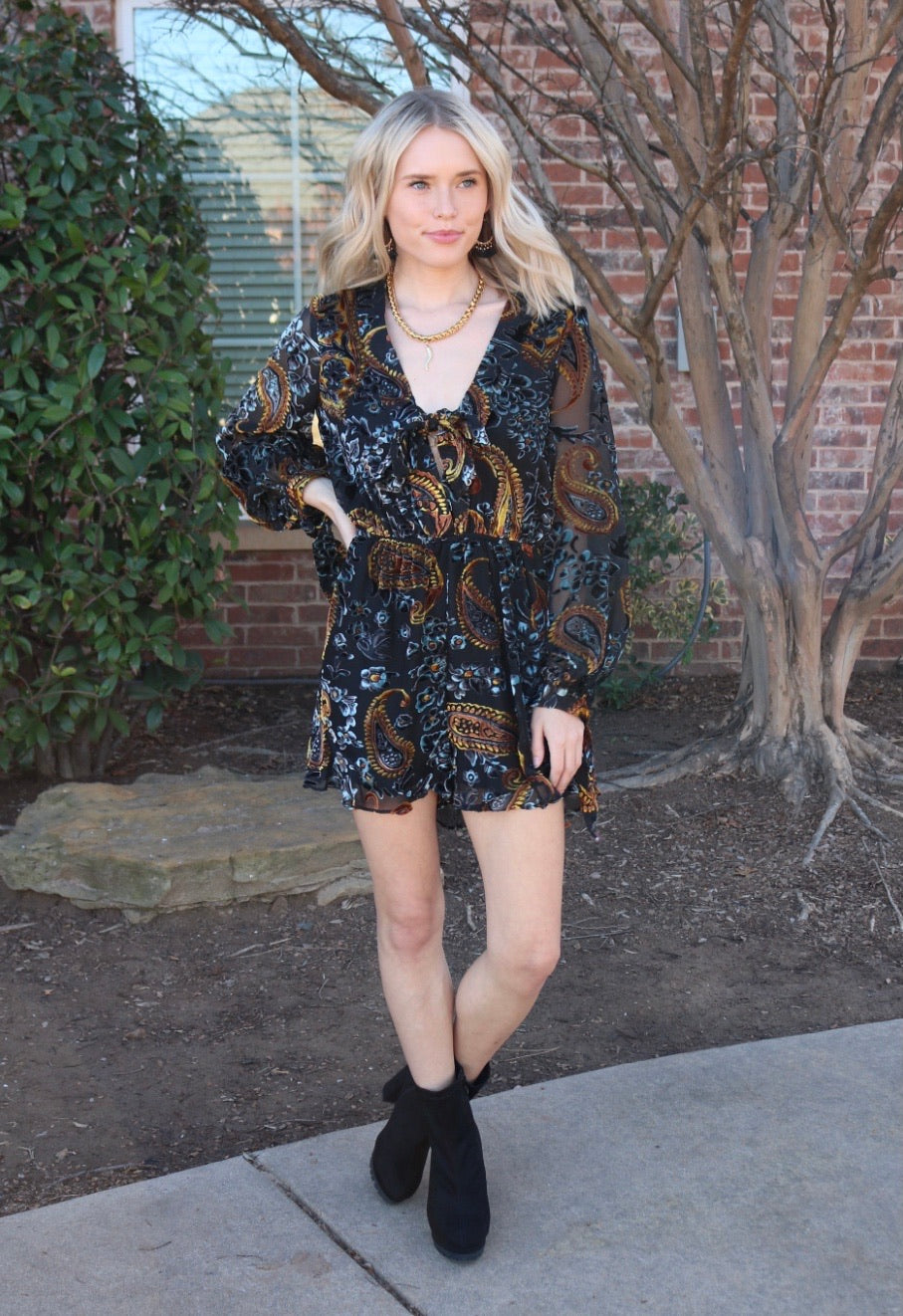 SAINT Velvet Burnout Floral Tie Front/Sleeve Short Romper