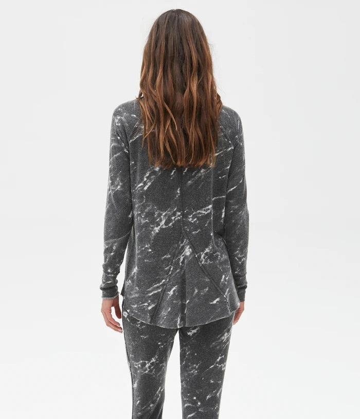 MICHAEL STARS Notch Neck TREASURE HiLo Top