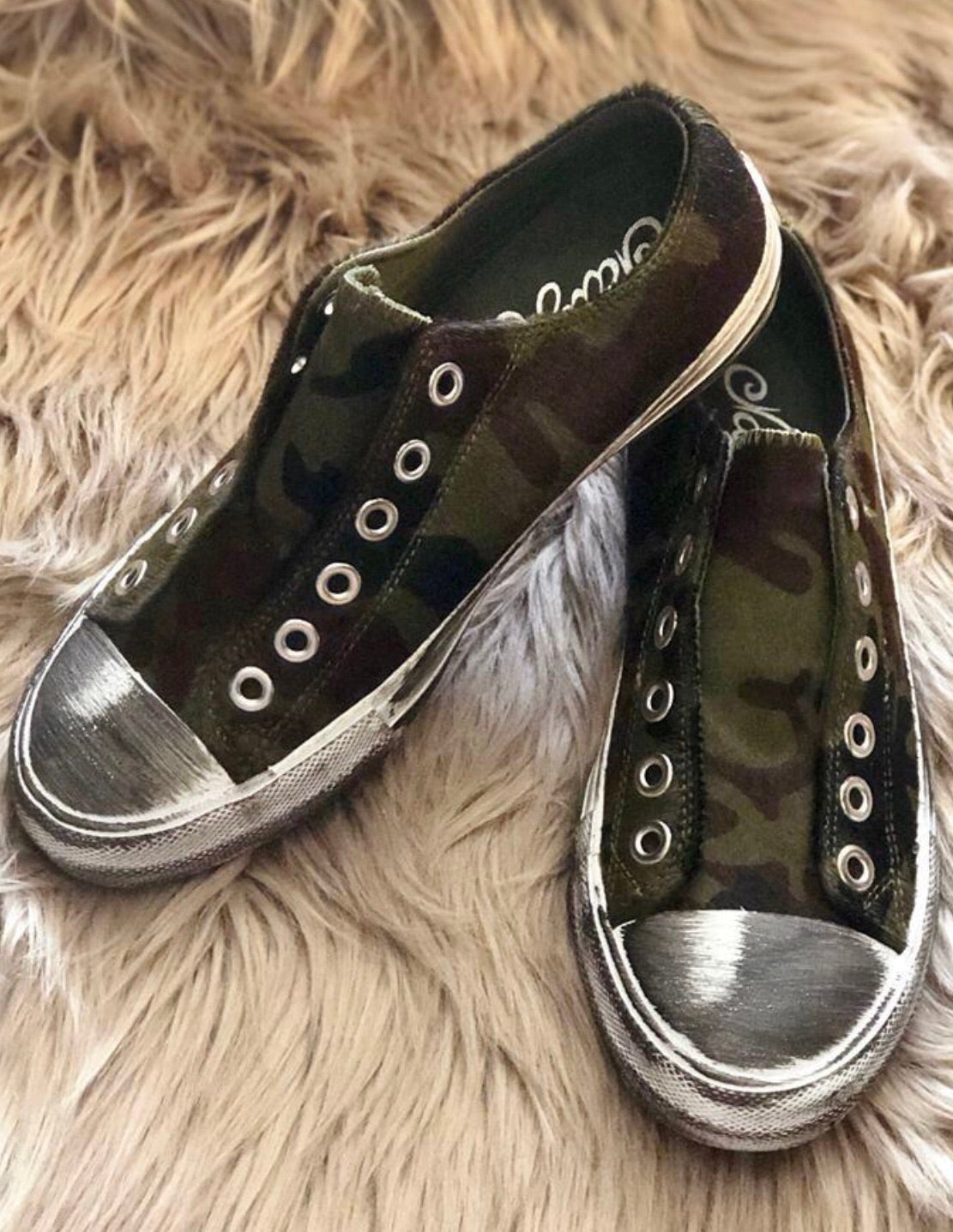 NAUGHTY MONKEY Vintage Distressed SHALOMAR Ponyhair Sneaker Shoe