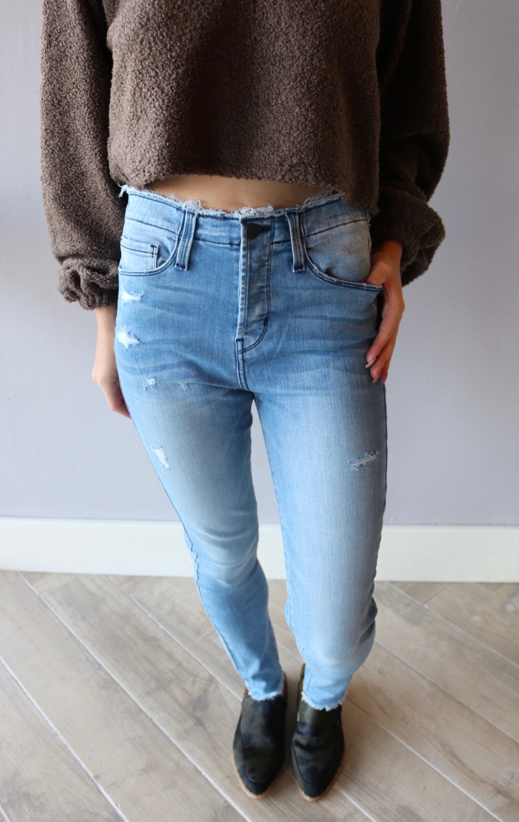 FLYING MONKEY HiRise BITTER BLUE MixedHem WaistBand Jeans