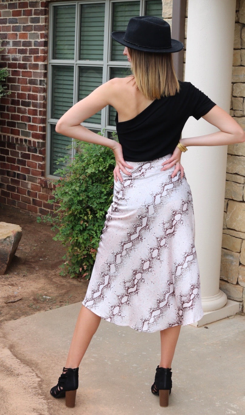 ROOK One Shoulder Off Short Sleeve Top