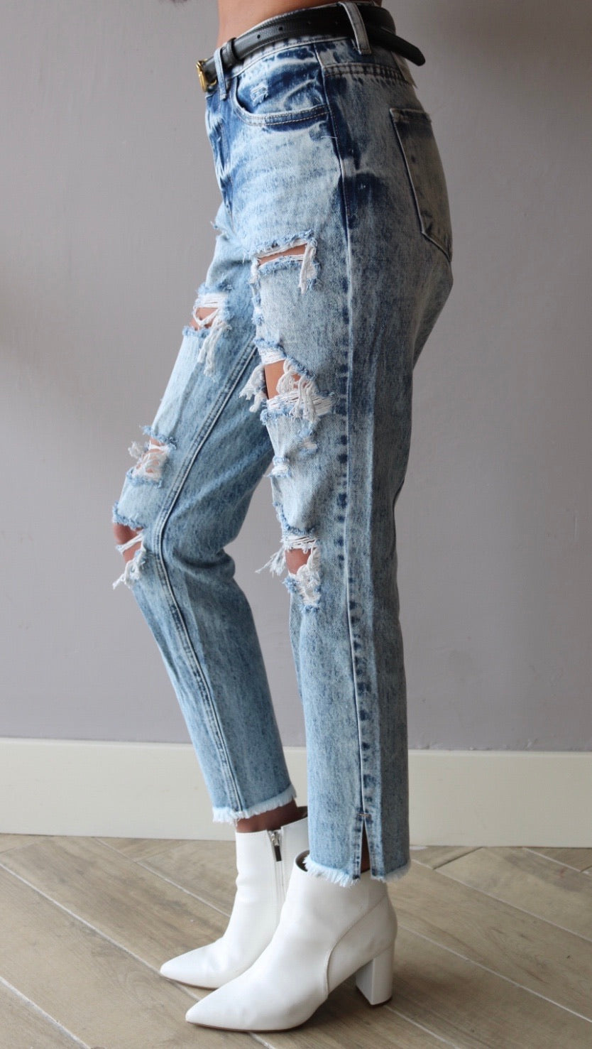 KANCAN Stonewash KYNLEIGH HiRise Distressed FrayHem Jeans