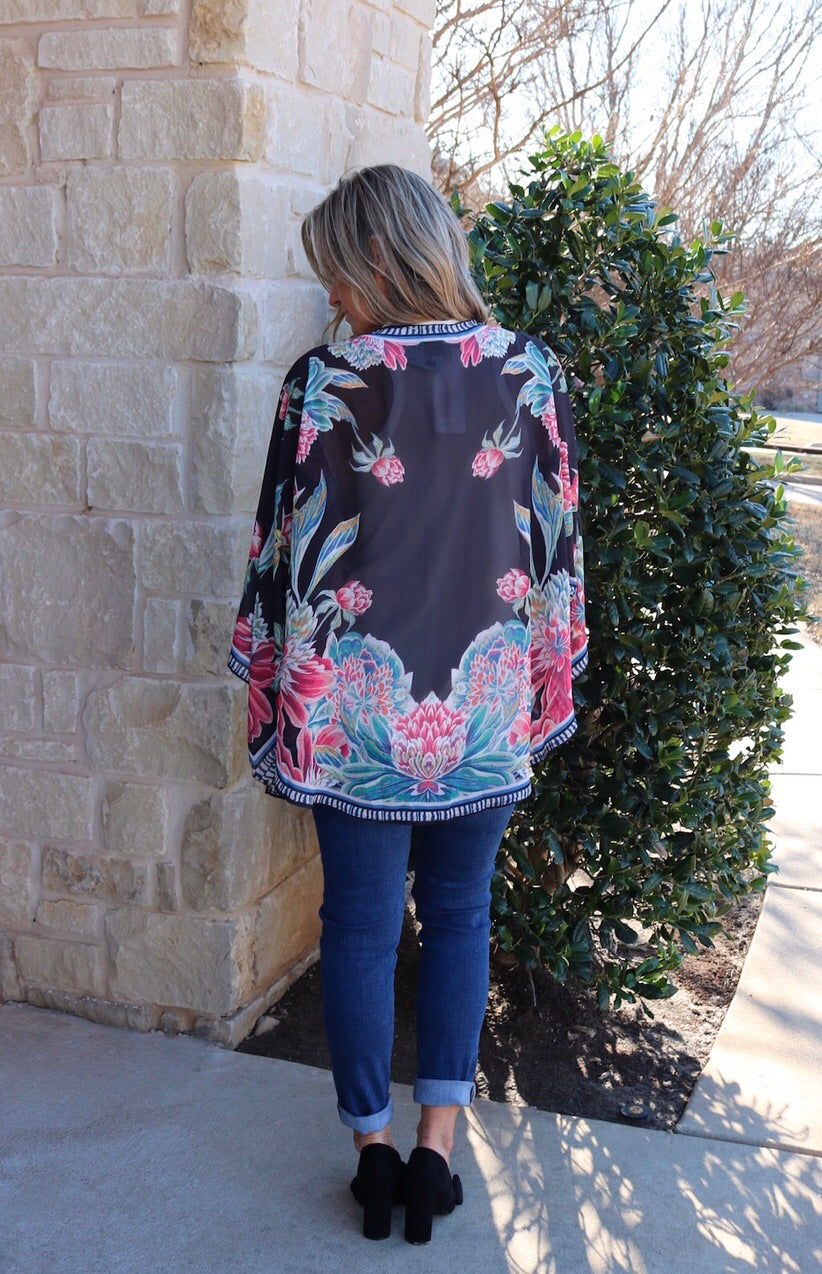 PAVILLION PiecePrint Border Floral Kimono Cardigan Top
