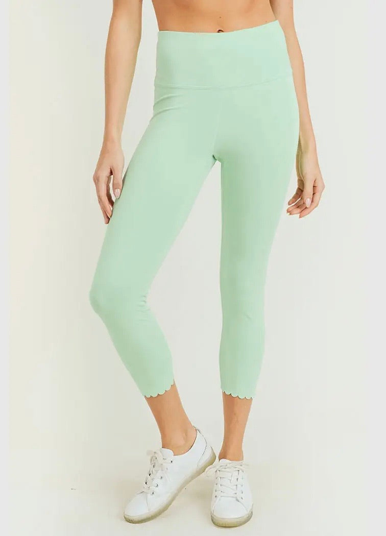MONO B STELLAR HighWaisted LaserCut ScallopHem Legging