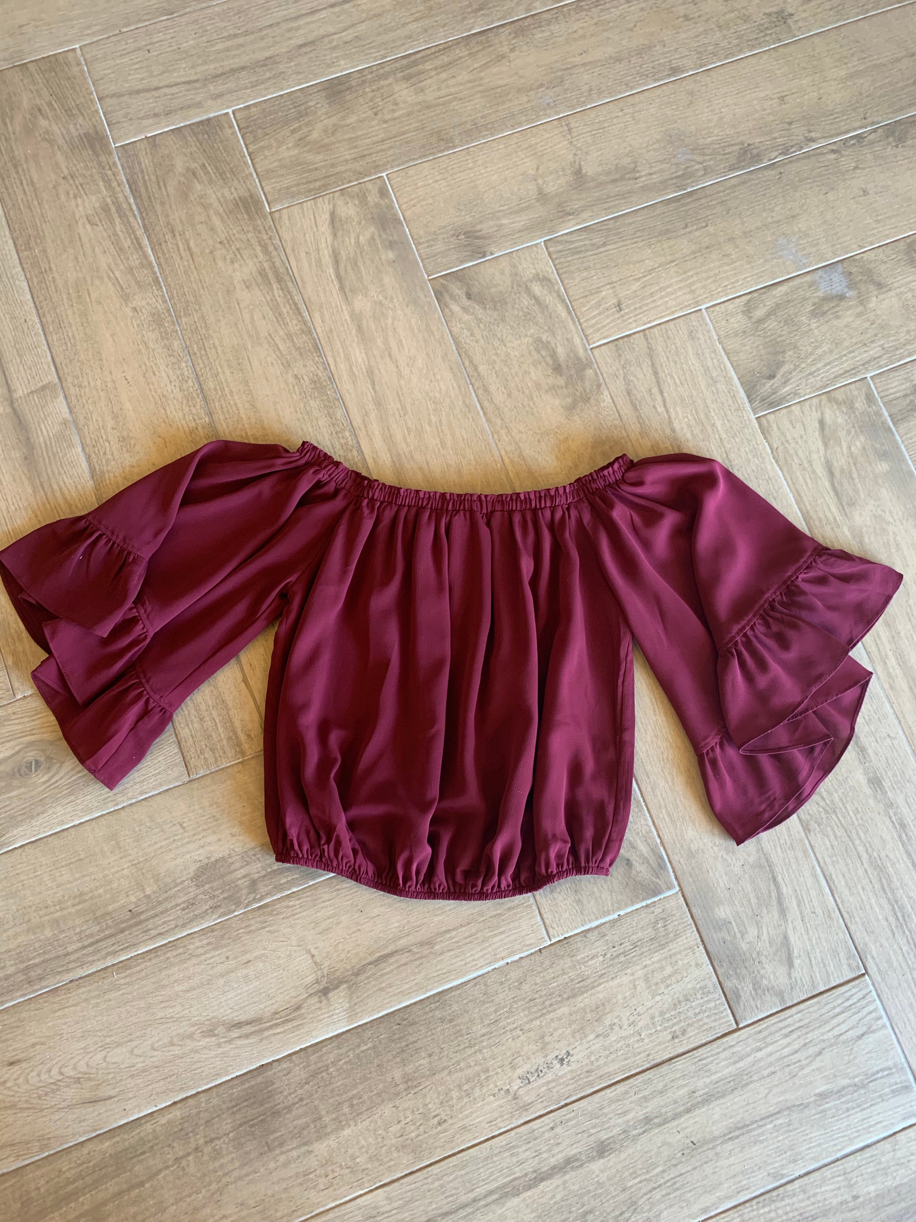 DOMINATE Off Shoulder Ruffle Sleeve Top