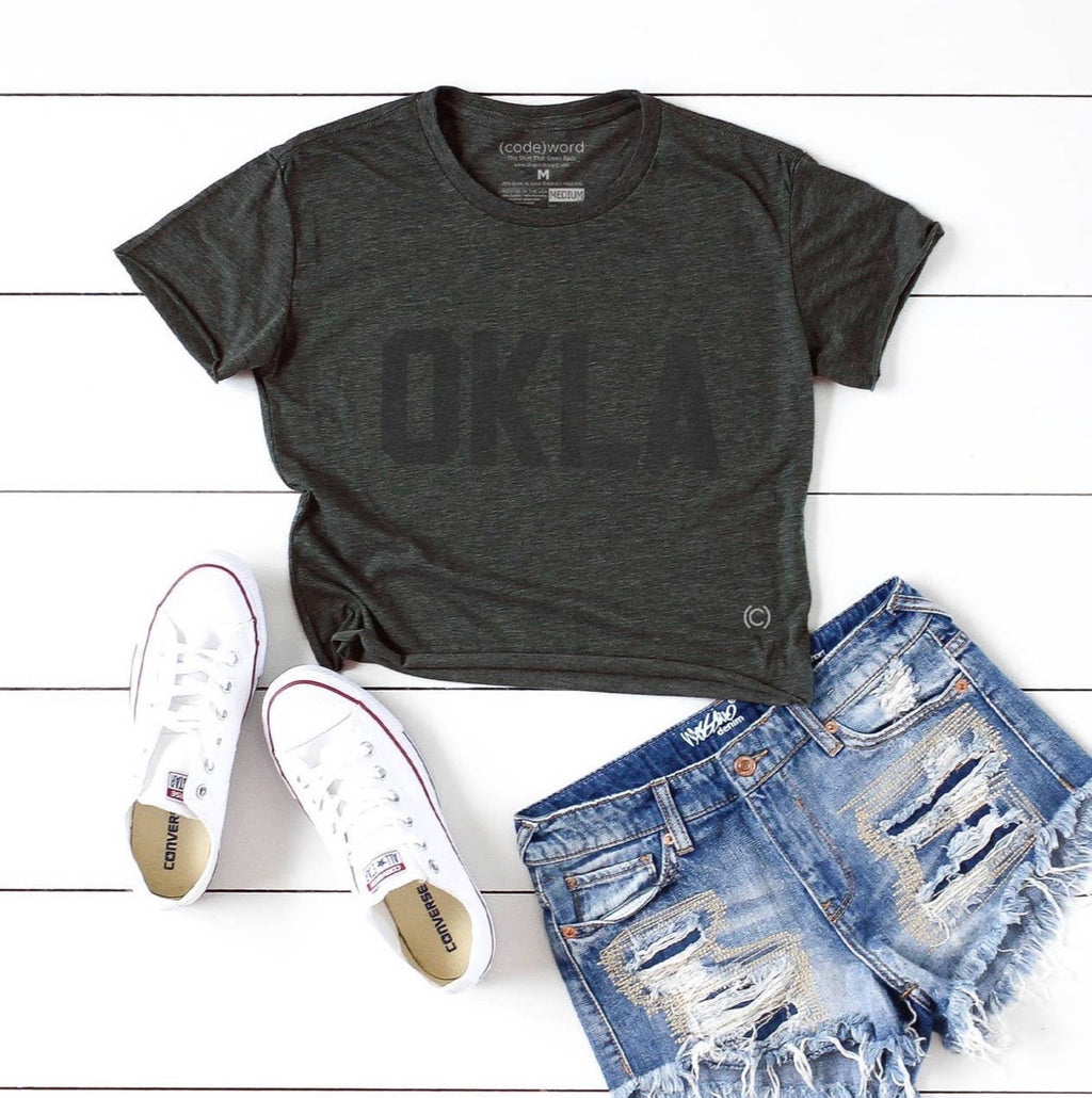 CODE WORD Waist Crop Graphic Tee