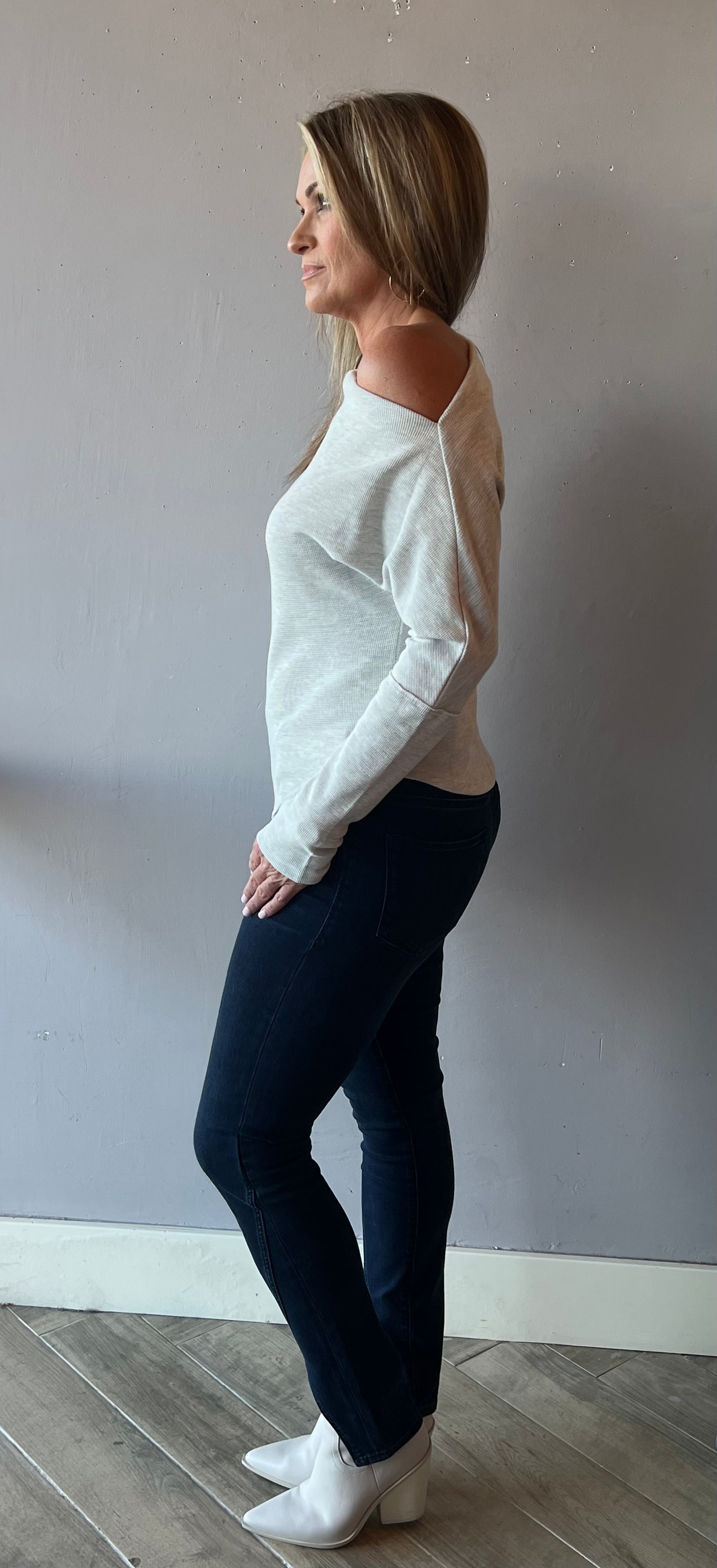 FREE PEOPLE Thermal FUJI OffShoulder Top w/Thumbholes