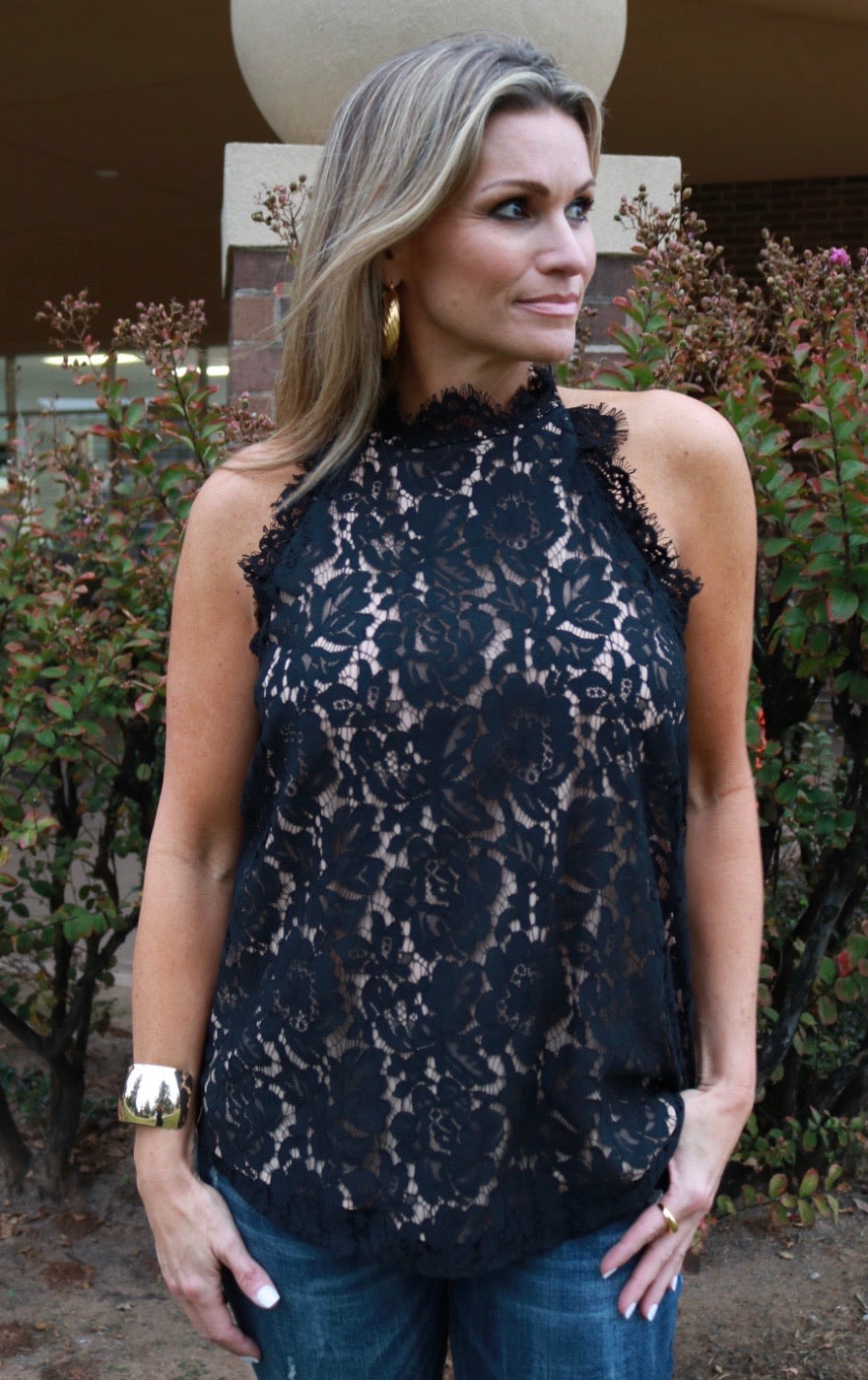 ee:some VISION Lace HiNeck RoundHem Tank Top