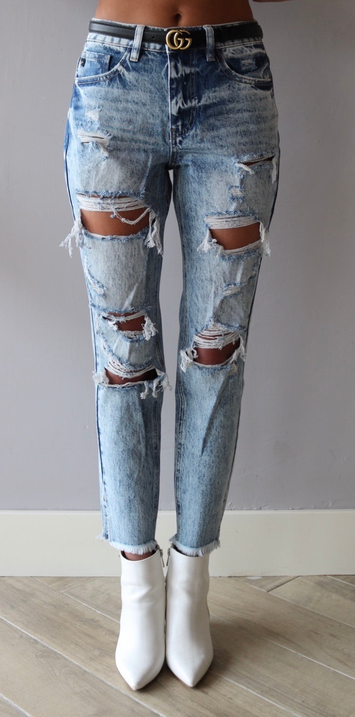KANCAN Stonewash KYNLEIGH HiRise Distressed FrayHem Jeans