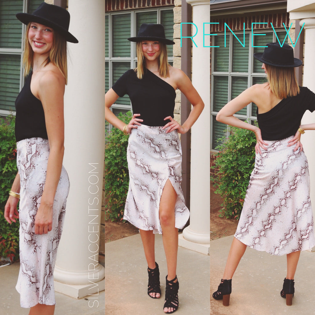 ROOK One Shoulder Off Short Sleeve Top