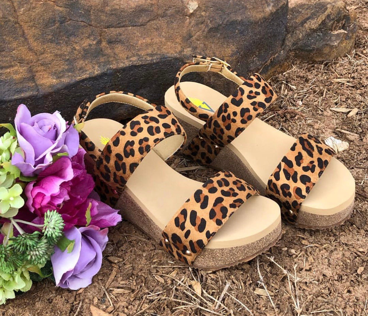 VERY VOLATILE Leopard FLIRTATION Wedge Sandal