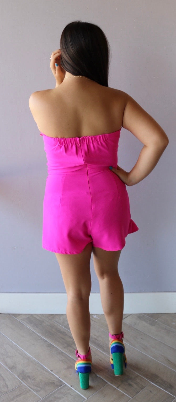 ECHOES Strapless RuffleSkort Short Romper