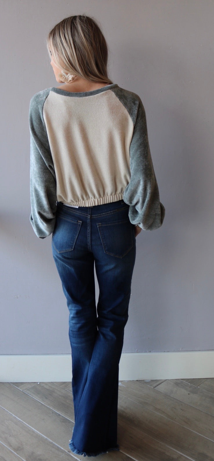 REPRIEVE Raglan Sleeve Chenille WaistCrop Knit Top