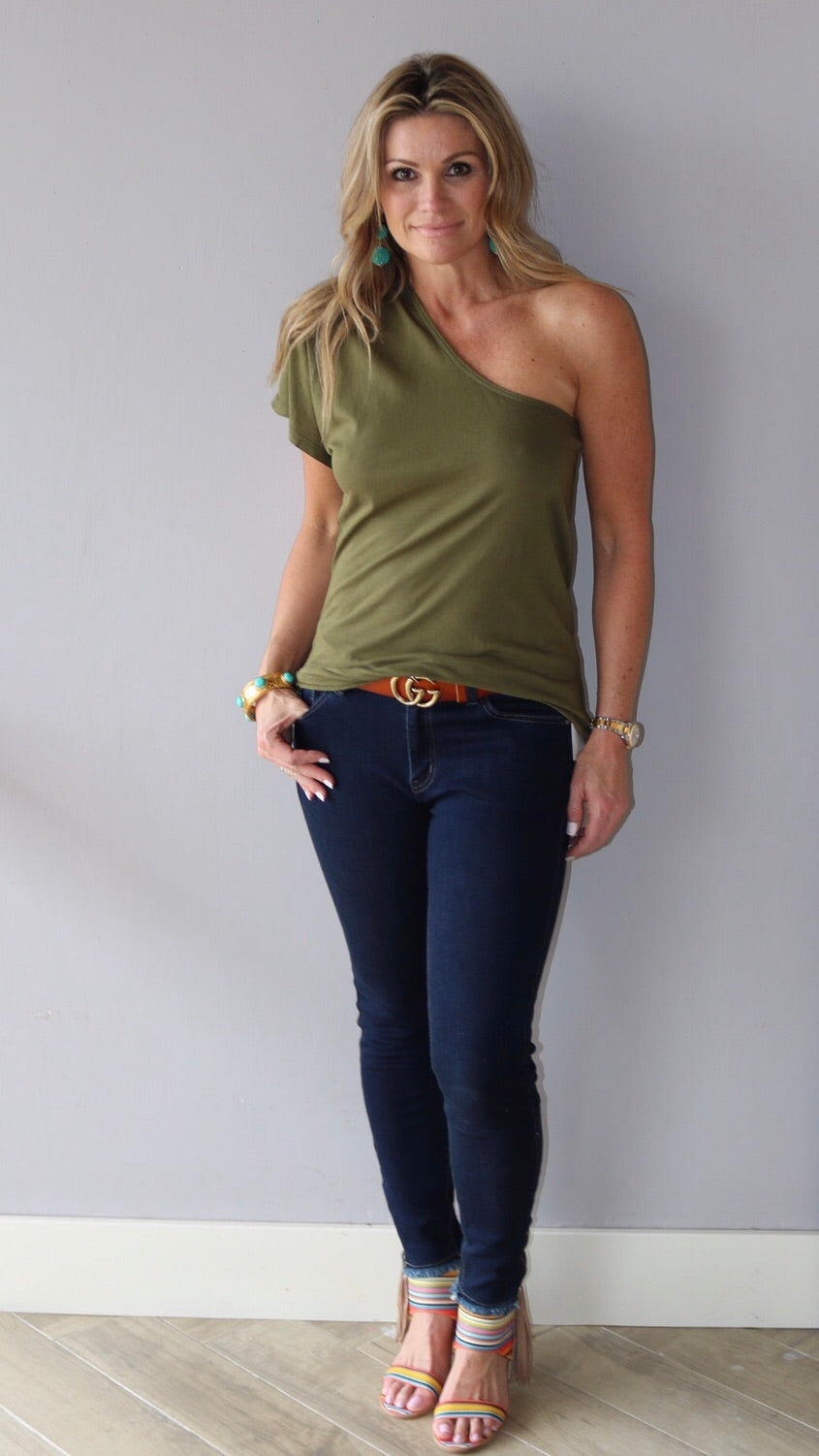 *BOBI Lightweight Jersey ISSUES OneShoulder ShortSleeve Top