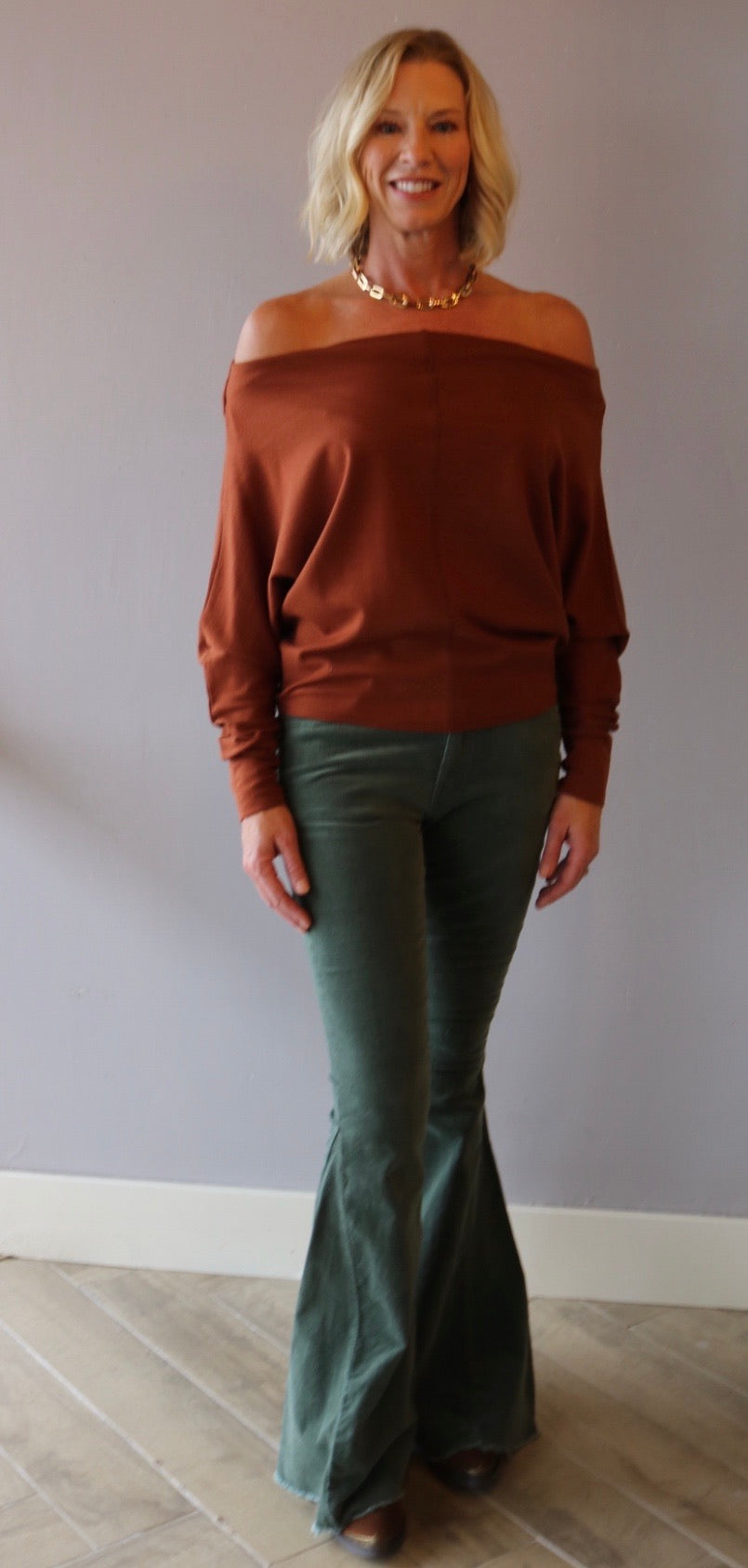 CARAT Off~Shoulder DolmanSleeve Knit Top