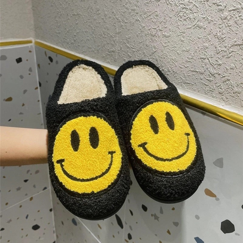 JUBILEE HAPPY FACE FUZZY SLIPPERS