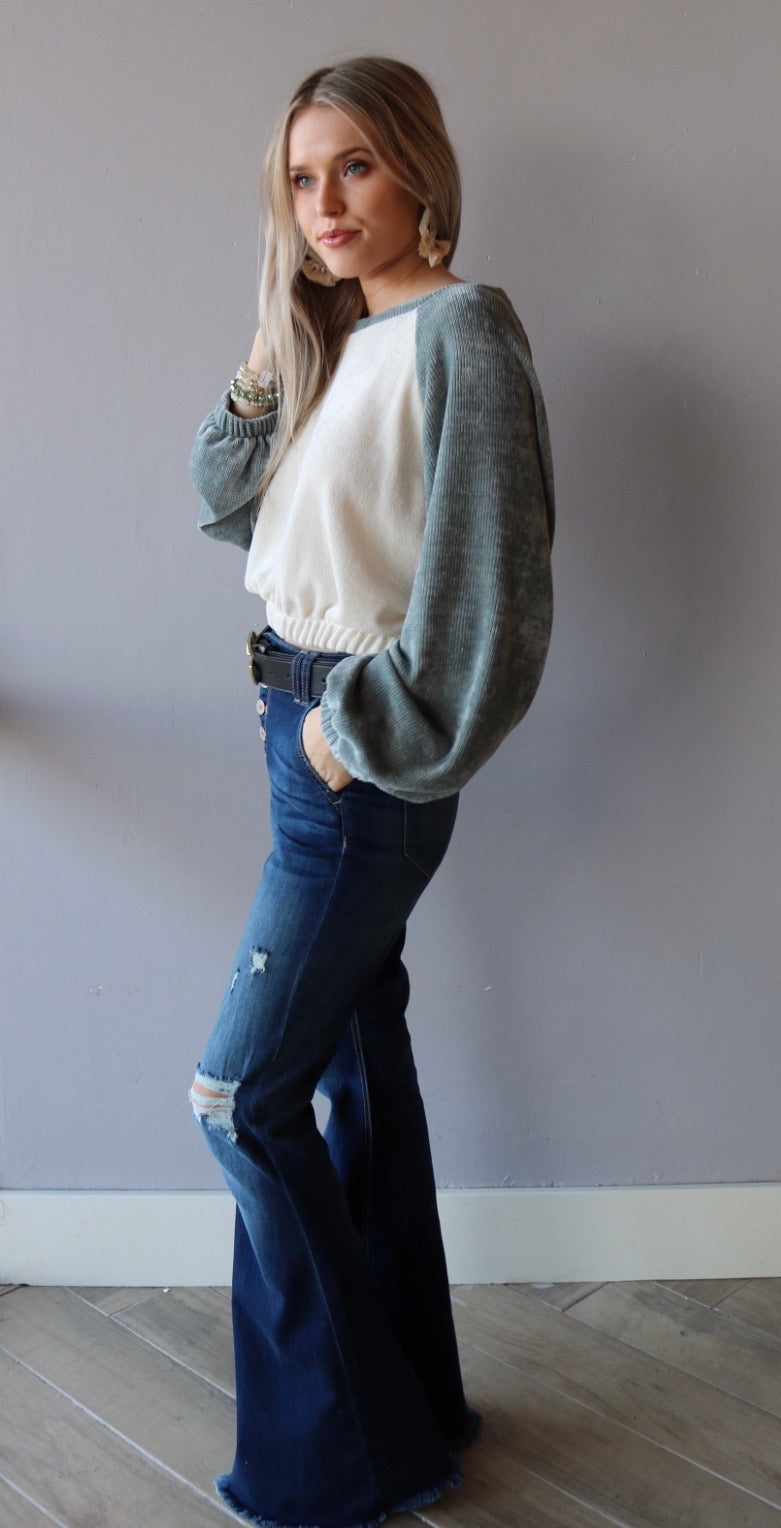 REPRIEVE Raglan Sleeve Chenille WaistCrop Knit Top