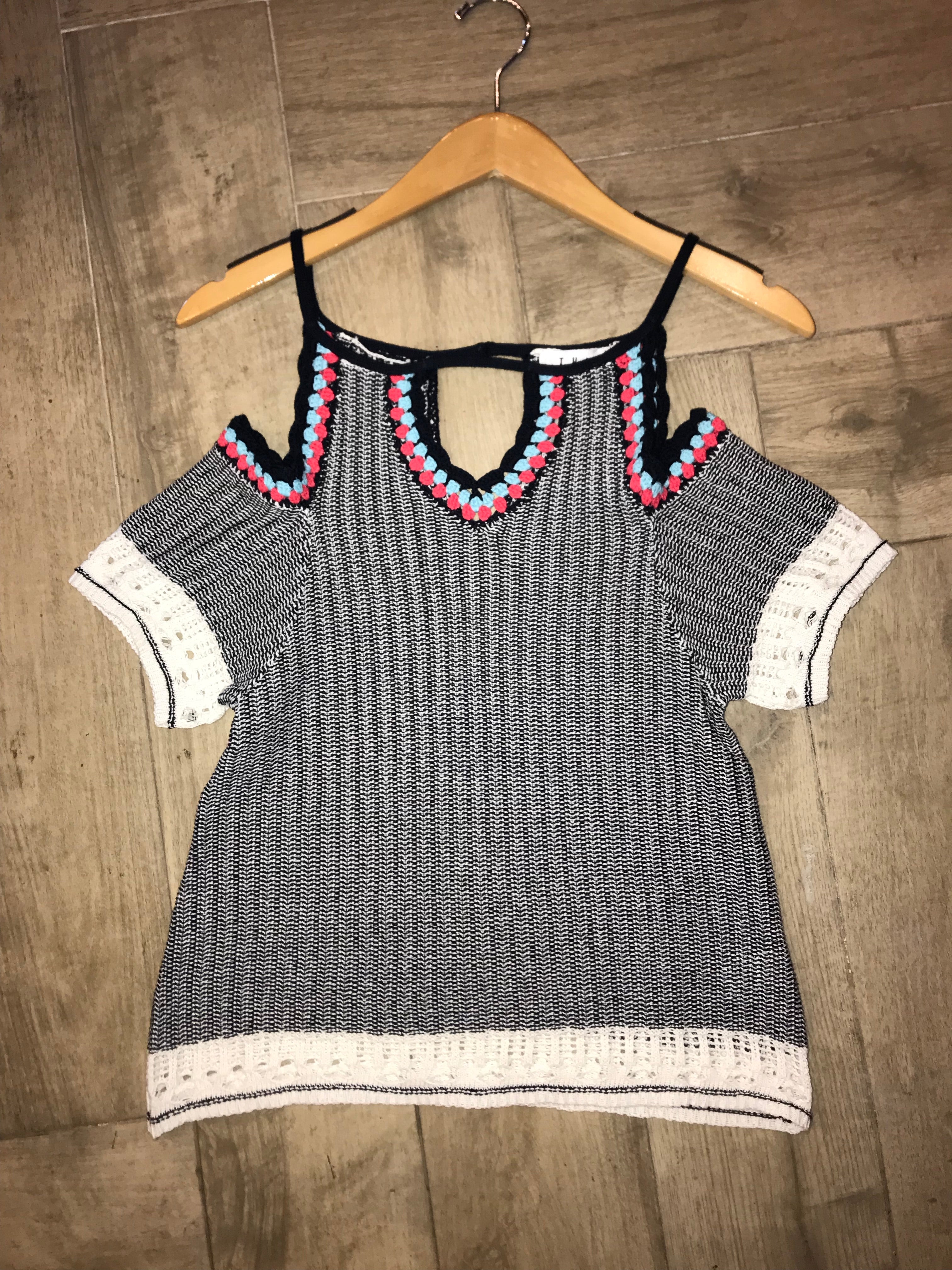 THML Crochet Trim IMAGINATION Cold Shoulder Knit Top