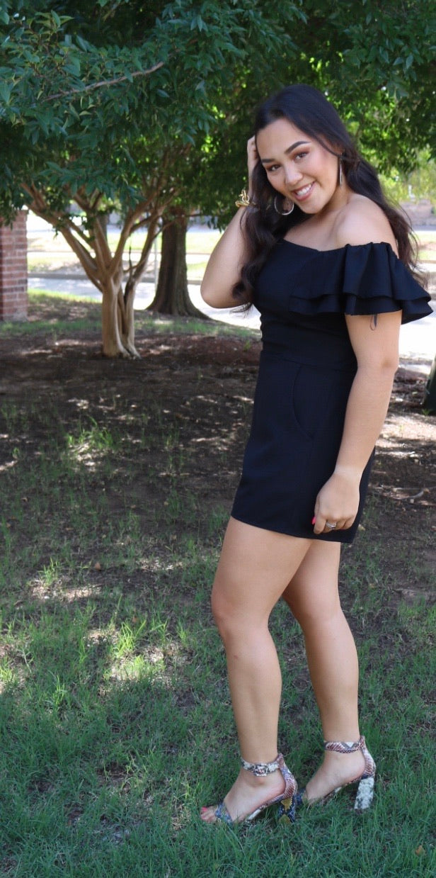 FOUNDER Ruffled OffShoulder Woven Romper w/Pockets