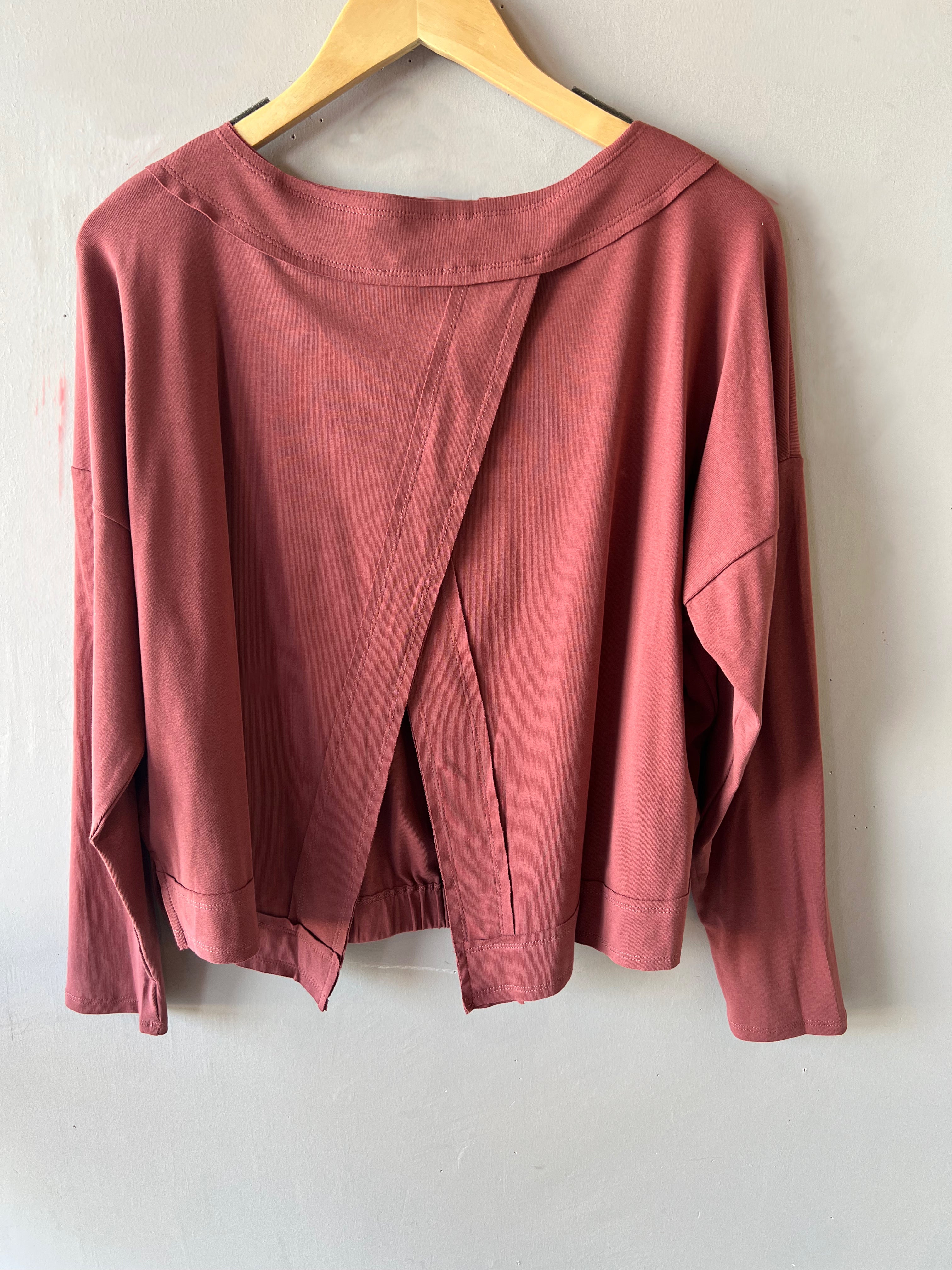 MASTERPIECE Boatneck Flyback Banded Top