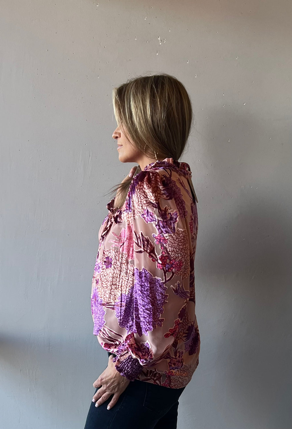 *IVY JANE Burn Out FROST Velvet Mock Neck Top