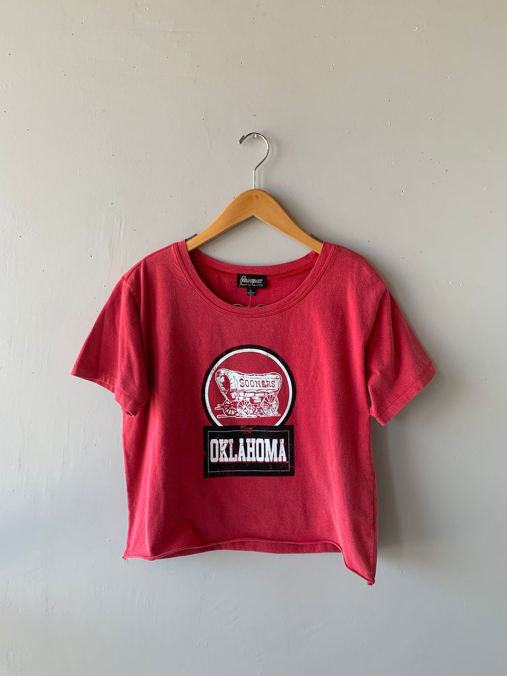 GAMEDAY COUTURE Logo KEEP IT CROPPED Snow Wash Tee Top