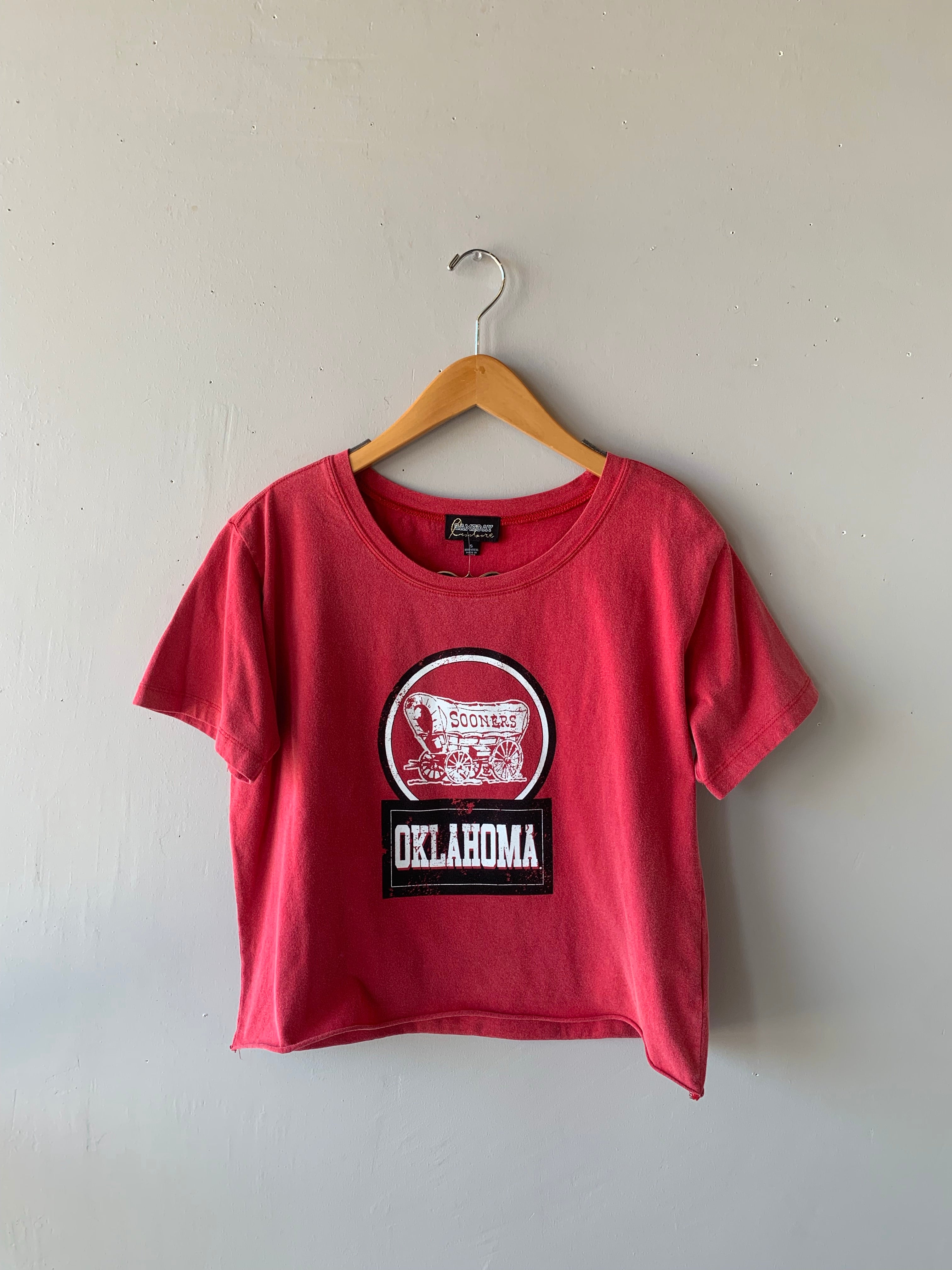 GAMEDAY COUTURE Logo KEEP IT CROPPED Snow Wash Tee Top