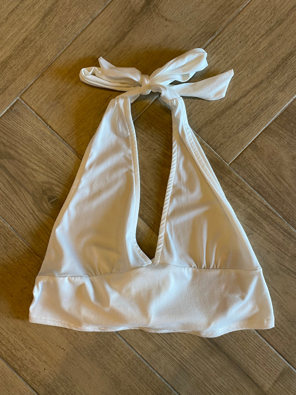 PAPER MOON VENDETTA Halter~Neck Crop Top