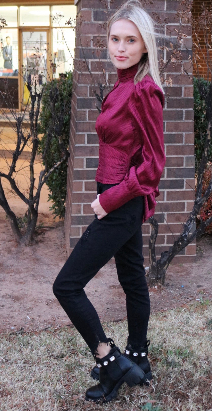 MOJAVE Cut~Out MockNeck Print Tie~Back Top