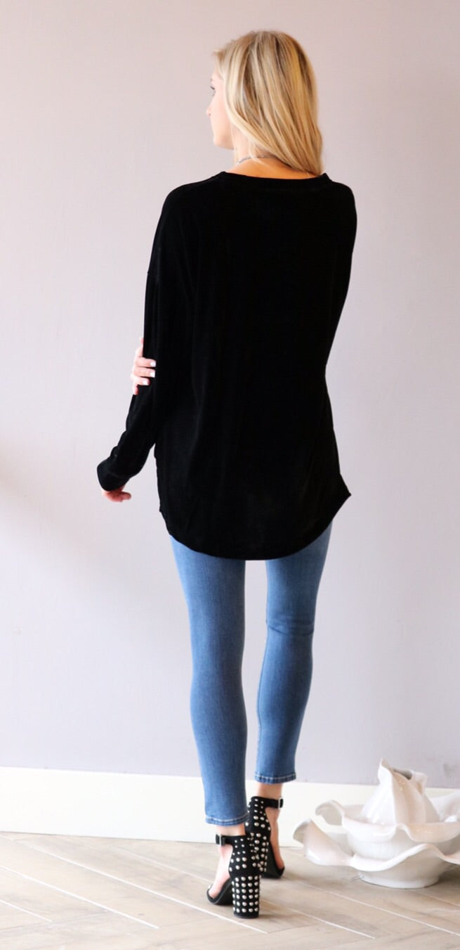 TOTAL ECLIPSE Velvet DropShoulder LongLeeve CrewNeck Top