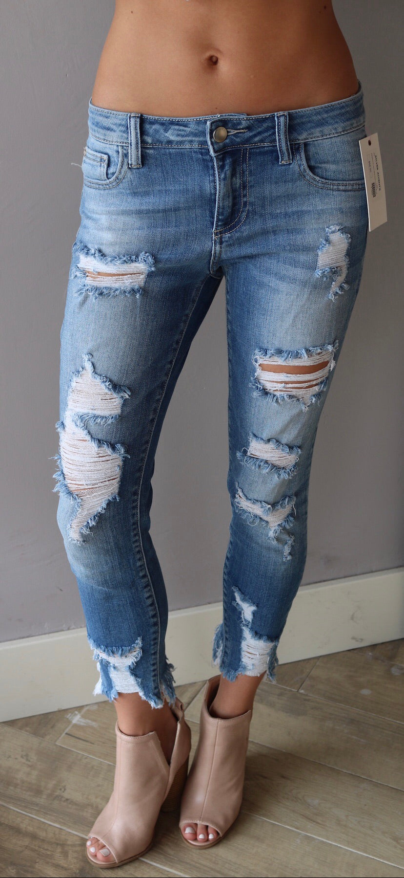 ESSENTIAL MidRise Open Destruction Ankle Skinny Jean