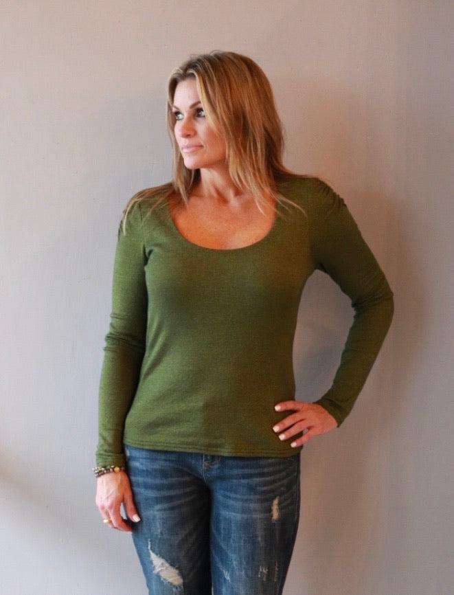 MICHAEL STARS RoucheSleeve BARBARA ScoopNeck ShineJersey Top