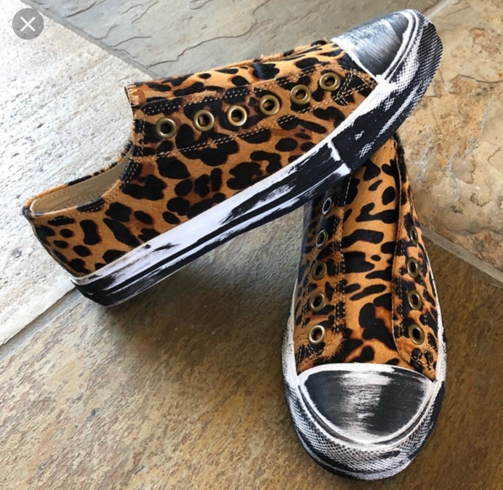 NAUGHTY MONKEY Vintage Distressed SHALOMAR Ponyhair Sneaker Shoe