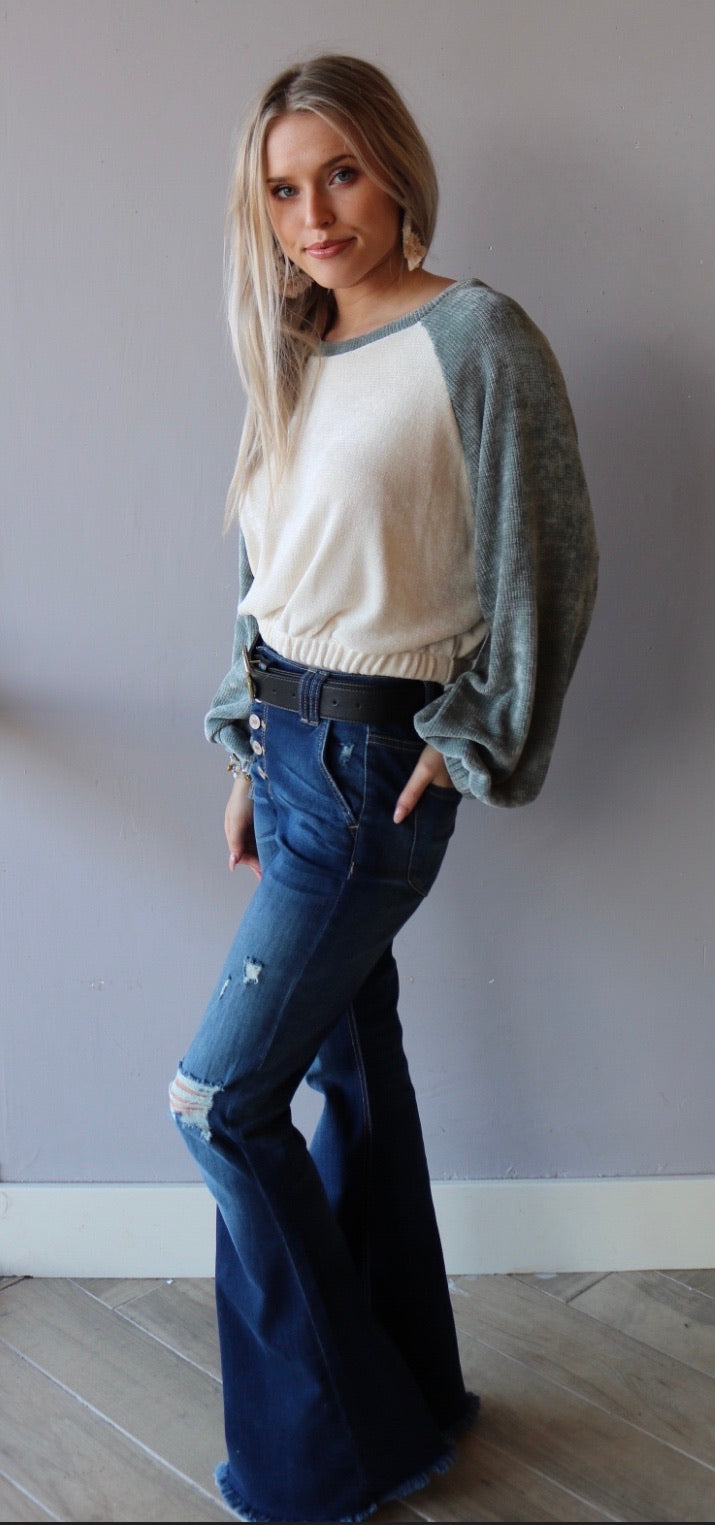 REPRIEVE Raglan Sleeve Chenille WaistCrop Knit Top